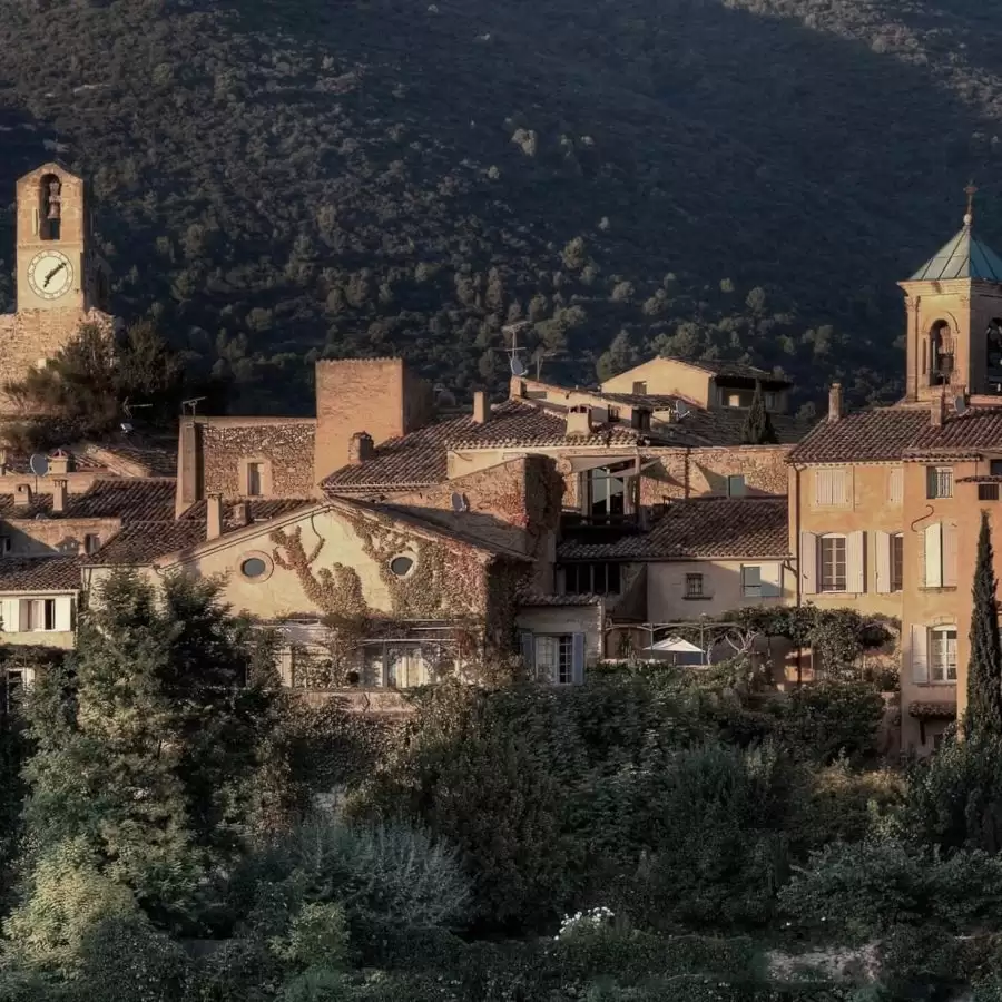 Les Domaines de Fontenille - Luberon Villages